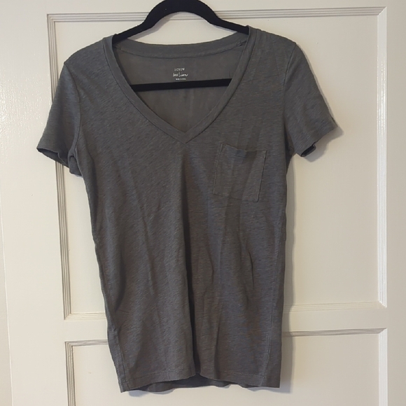 J. Crew Tops - J. Crew Short Sleeve Linen V Neck Tee Size XXS Casual Relaxed 100% Linen